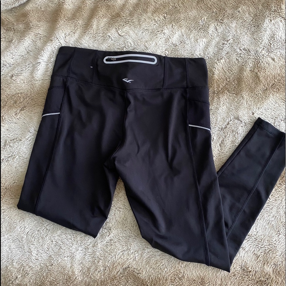 2/$20🎉 Everlast Ankle Athletic Leggings - Size M